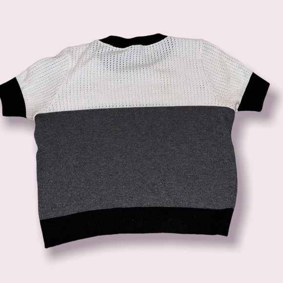 Forever 21 cropped tee - Picture 2 of 2